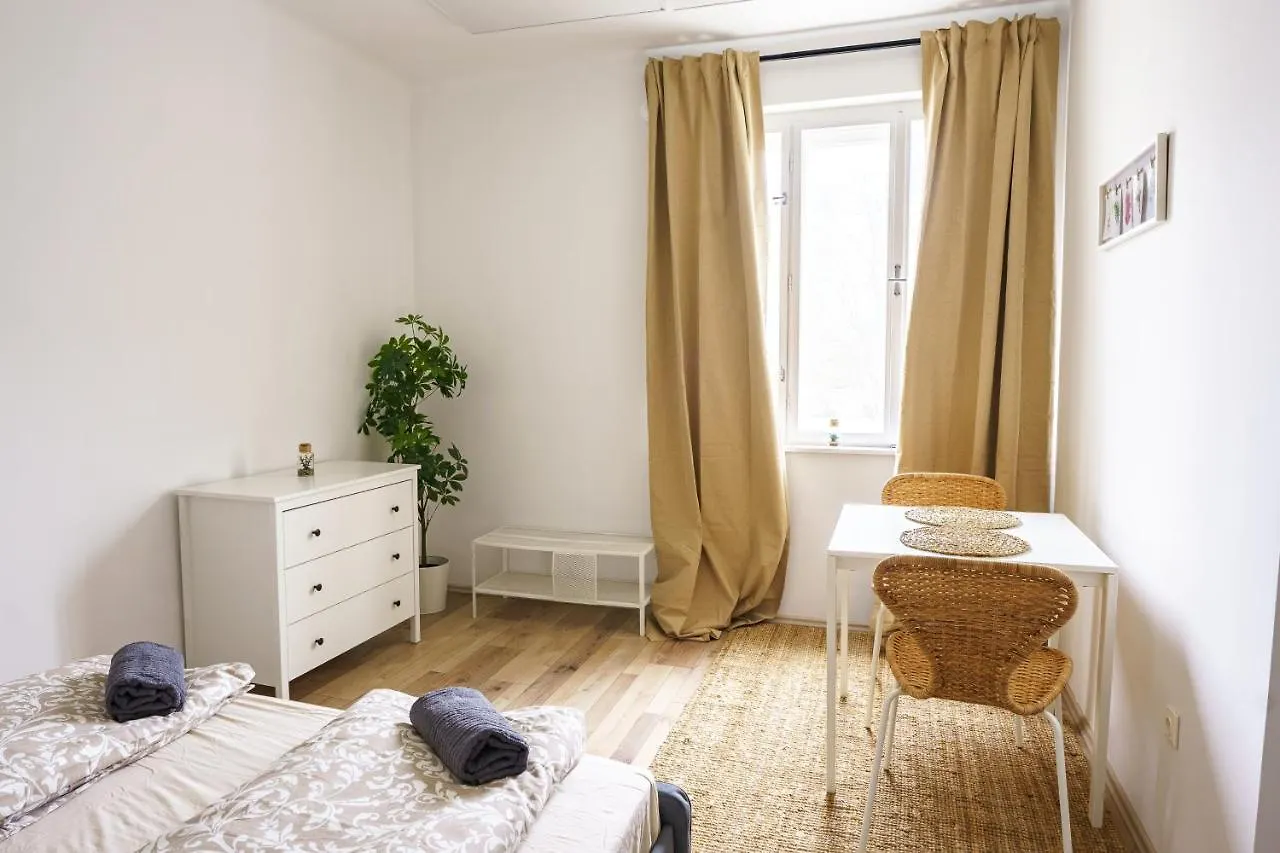 Vienna City Apartment Suedtiroler Platz